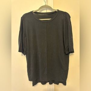 Black Old Navy loose Tee